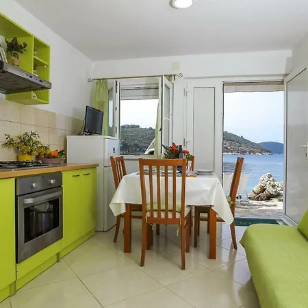 Mateo Apartment Savar